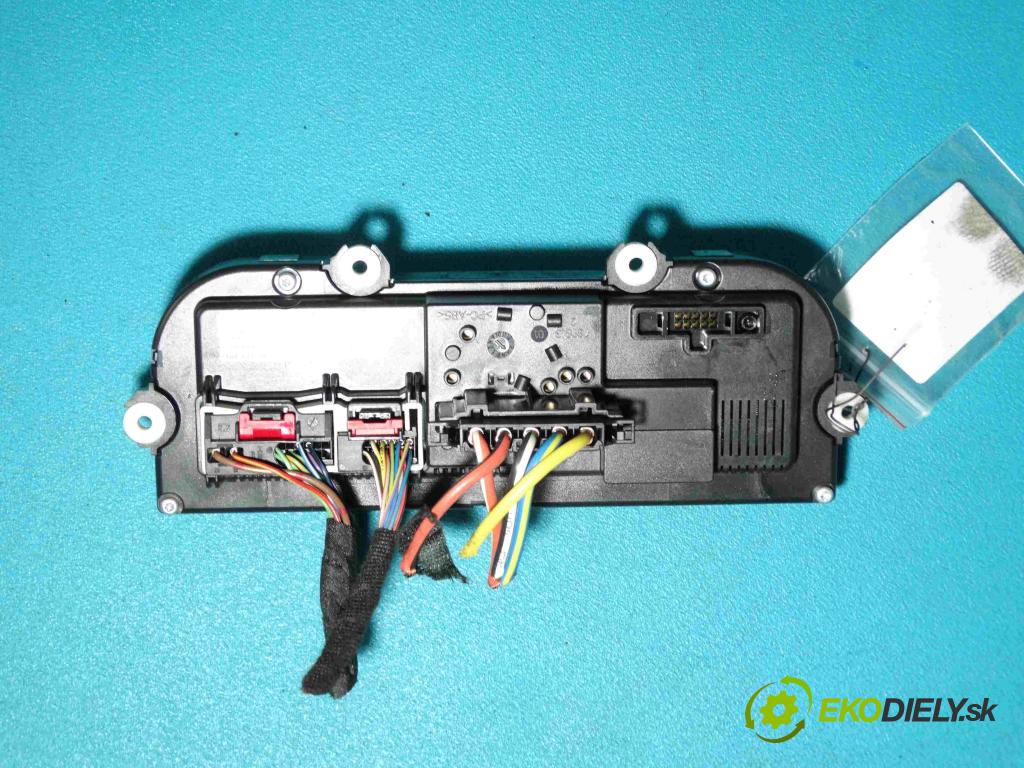 Vw Golf VI 2008-2013 2.0 tdi 110 HP manual 81 kW 1968 cm3 5- panel kúrenia 3C8907336A