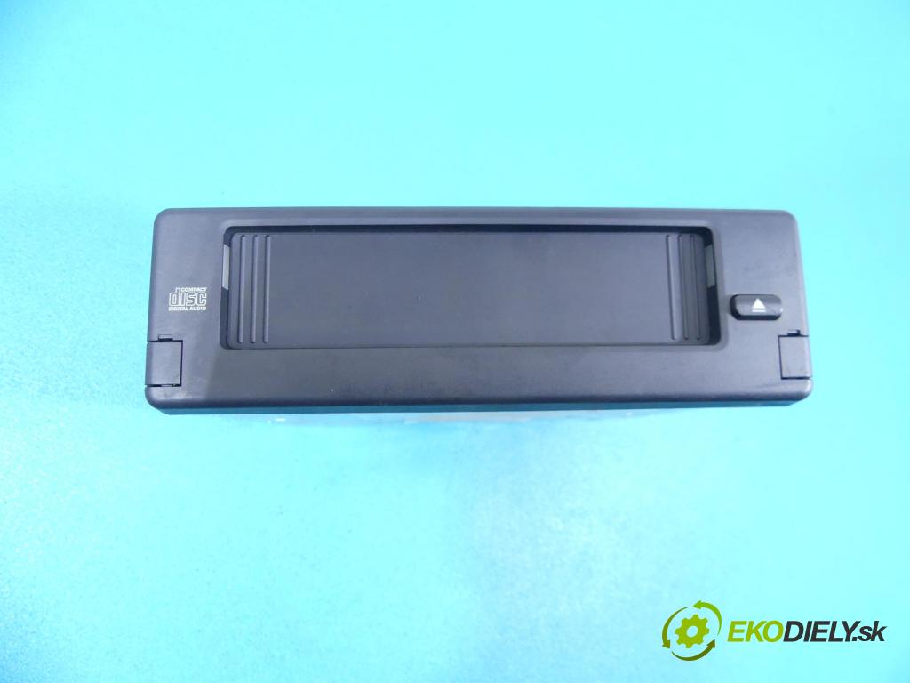 Bmw 5 e60 2003-2010 3.0d (M57: TU): 218 HP automatic 160 kW 2999 cm3 4- Menič: cd 6938975 (CD meniče)