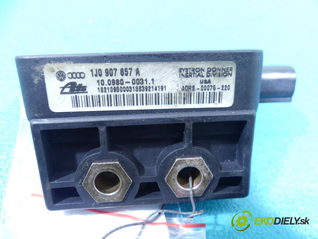 Vw Golf IV 1997-2003 1.9 tdi 90 hp manual 66 kW 1896 cm3 3- snímač ESP 1J0907657A