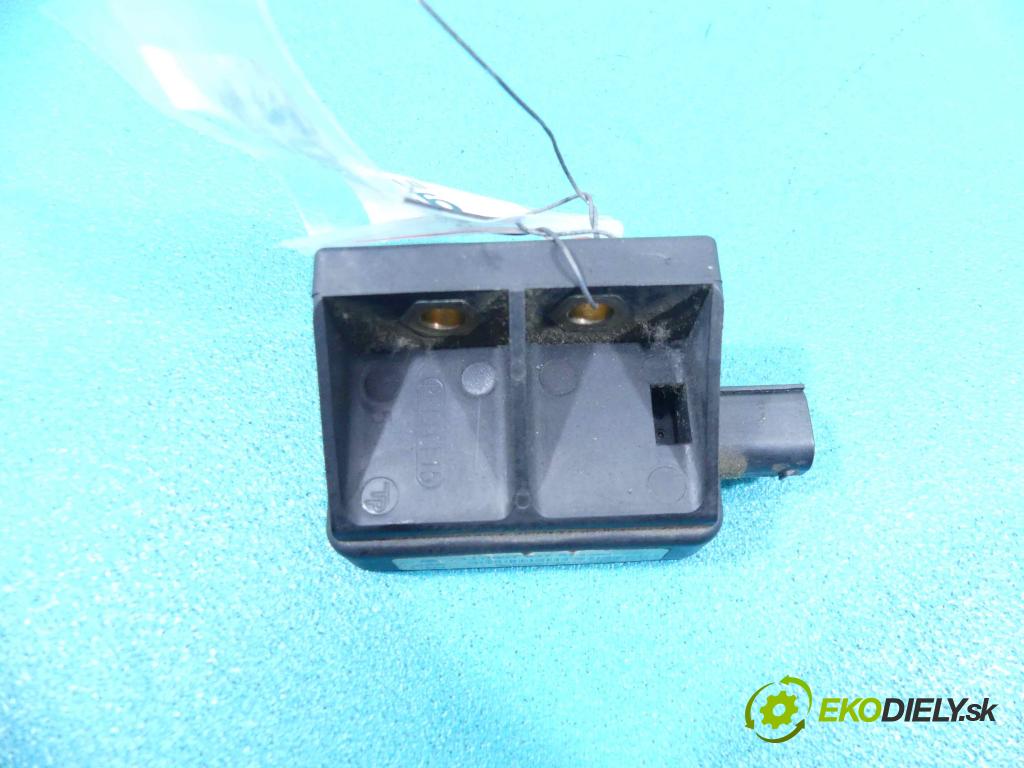 Vw Golf IV 1997-2003 1.9 tdi 90 hp manual 66 kW 1896 cm3 3- snímač ESP 1J0907657A