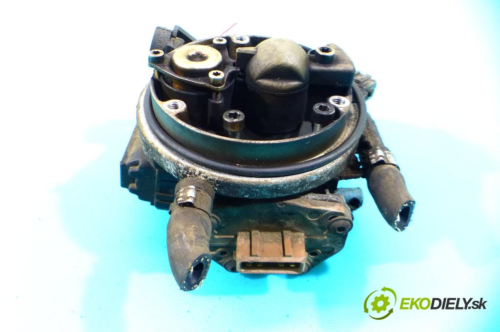 Citroen Saxo 1.1 54 HP manual 40 kW 1124 cm3 5- vstrekovač  (Karburátory)