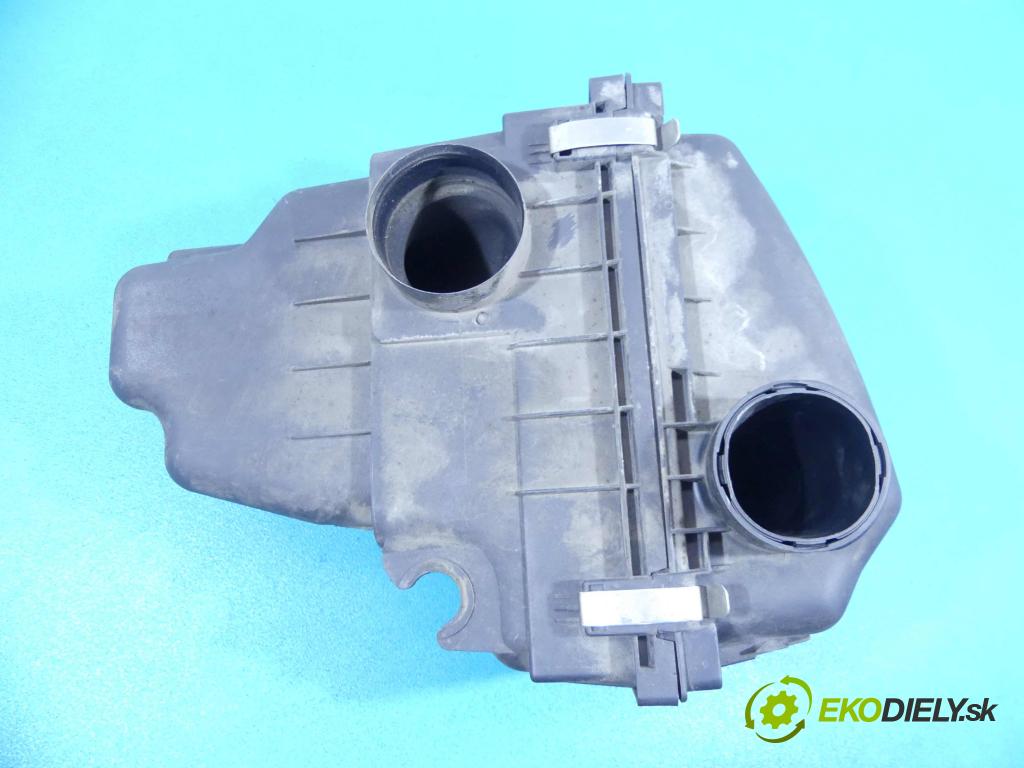 Opel Agila 1.2 16v 75 hp manual 55 kW 1199 cm3 5- obal filtra vzduchu 09204631 (Kryty filtrů)