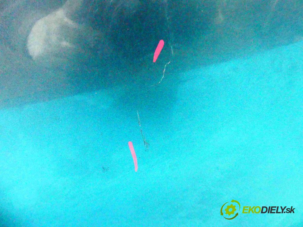 Skoda Octavia II 2004-2013 1.6 8v 102 HP manual 75 kW 1595 cm3 5- zadna kufor  (Zadné kapoty)