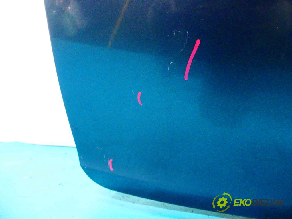 Skoda Octavia II 2004-2013 1.6 8v 102 HP manual 75 kW 1595 cm3 5- zadna kufor  (Zadné kapoty)