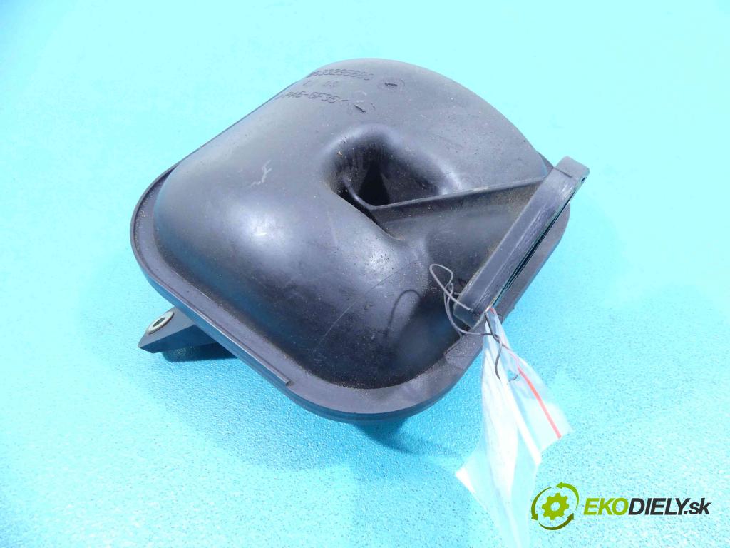 Peugeot 607 2.2 16v 158 hp automatic 116 kW 2230 cm3 4- obal filtra vzduchu 9633295680 (Kryty filtrů)