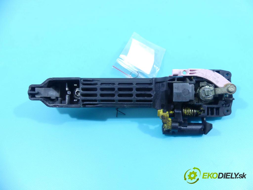 Toyota Rav4 II 2000-2005 2.0 D4D 116 HP manual 85 kW 1995 cm3 5- rukoväť predné ľavé mimo:  (Vonkajšie predné ľavé)