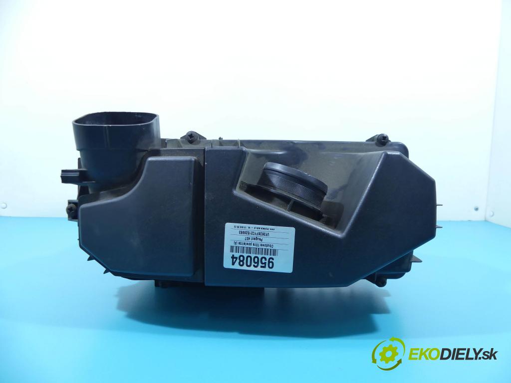 Peugeot 407 1,8.0 16v 125 hp manual 92 kW 1749 cm3 4- obal filtra vzduchu 9649757680 (Kryty filtrů)