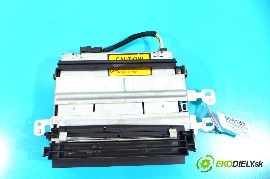 Mercedes R  W251 2005-2013 3.0 CDI V6 224hp automatic 165 kW 2987 cm3 5- Menič: cd  (CD meniče)