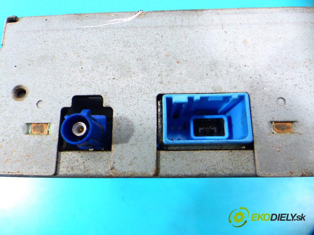 Land rover Discovery III 2004-2009 2.7 TDV6: 190 HP automatic 140 kW 2720 cm3 5- Menič: cd YIB500022 (CD meniče)