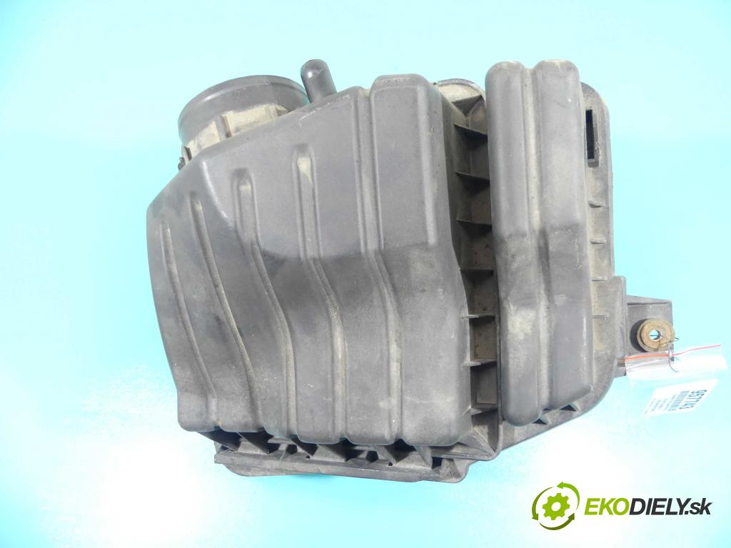 Chrysler Voyager IV 2.4 147 hp manual 108 kW 2429 cm3 5- obal filtra vzduchu 04861378AB (Kryty filtrů)