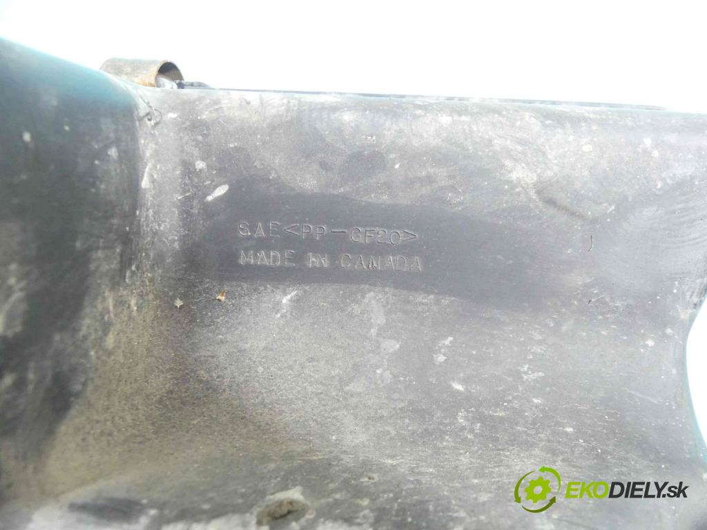 Chrysler Voyager IV 2.4 147 hp manual 108 kW 2429 cm3 5- obal filtra vzduchu 04861378AB (Kryty filtrů)