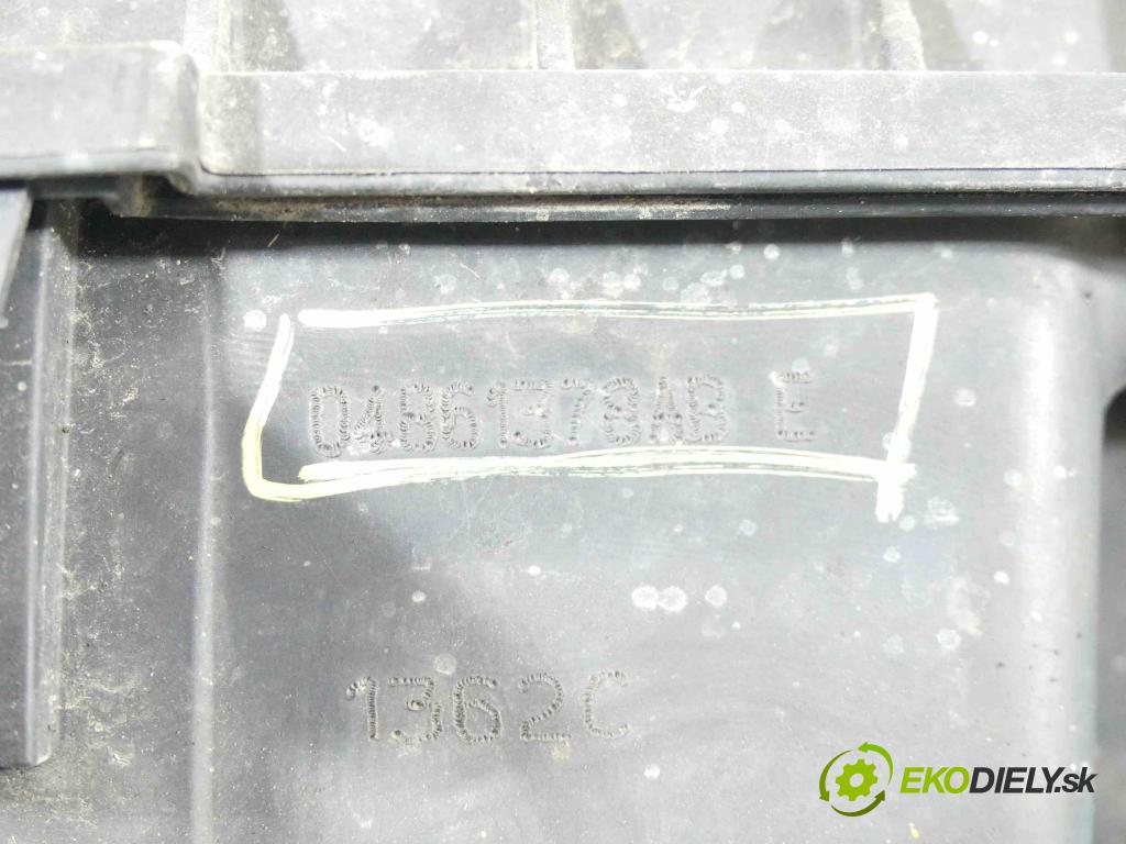 Chrysler Voyager IV 2.4 147 hp manual 108 kW 2429 cm3 5- obal filtra vzduchu 04861378AB (Kryty filtrů)