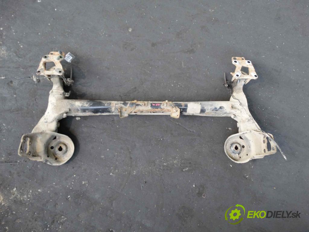 Citroen C4 Grand picasso 2.0 hdi 136hp automatic 100 kW 1997 cm3 5- zadní výztuha 