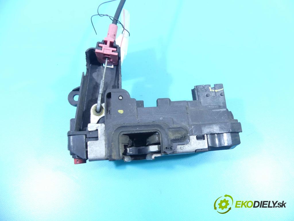 Opel Zafira B 2005-2011 1.9 cdti 120 hp manual 88 kW 1910 cm3 5- zámek zadní pravý 13220372