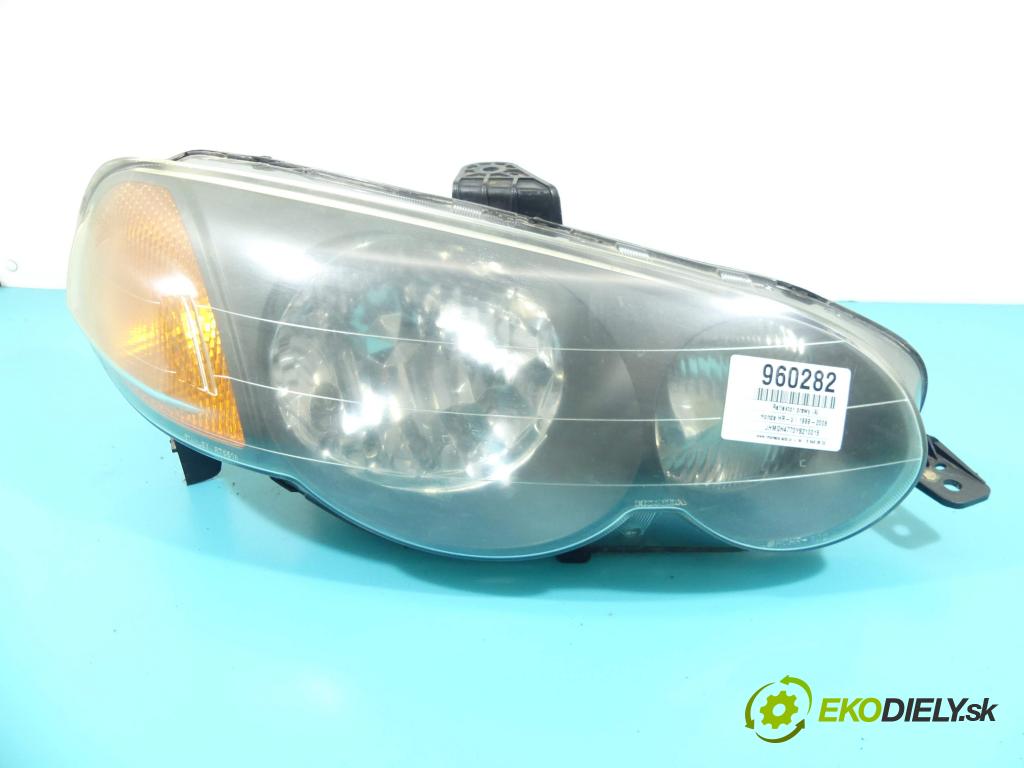 Honda HR-V I 1999-2006 1.6 16v 124hp manual 91 kW 1590 cm3 5- Reflektor: pravý  (Pravé)