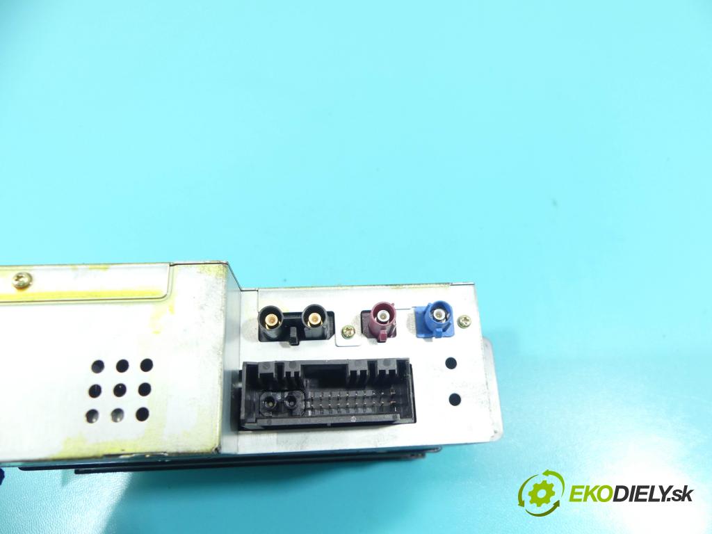 Bmw 7 e65 2001-2008 4.4 V8 (N62B44): 333KM: automatic 245 kW 4398 cm3 4- Navigácia: 6939944 (GPS navigácie)