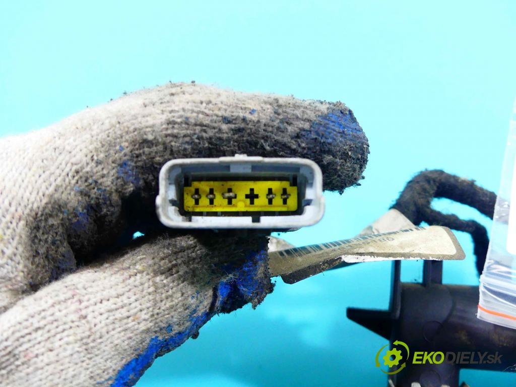 Peugeot 307 1.4 16v 88 HP manual 65 kW 1360 cm3 5- vstrek IPM12 (Vstrekovače)