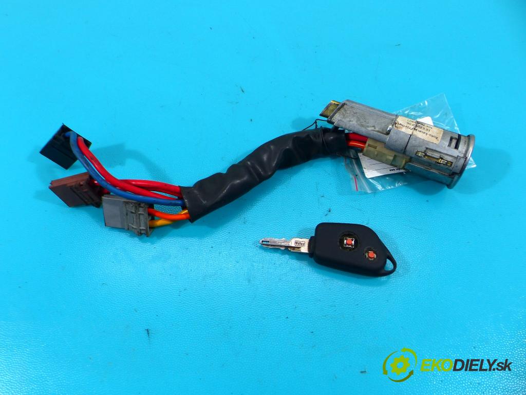 Peugeot 106 1.5d 54 HP manual 40 kW 1527 cm3 3- Spínačka  (Spínacie skrinky a kľúče)