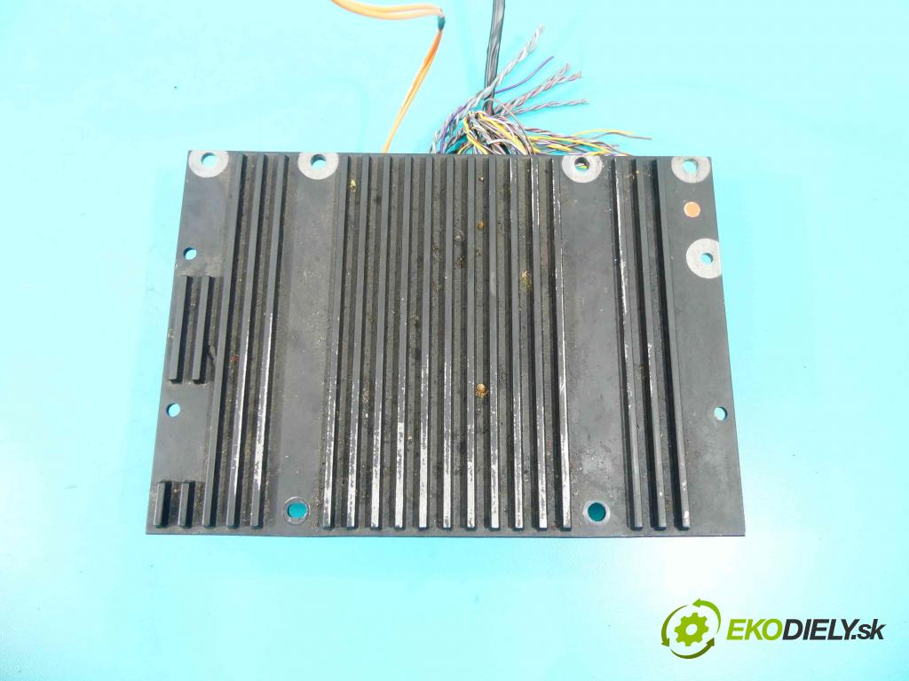 Volvo XC90 I 2002-2014 2.4 D5 185 HP automatic 136 kW 2400 cm3 5- Zesilovač: 31215665 (Zosilňovače)