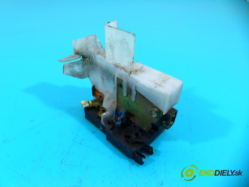 Renault Espace III 1997-2003 2.0 8v 114 hp manual 84 kW 1998 cm3 5- zámek přední pravý