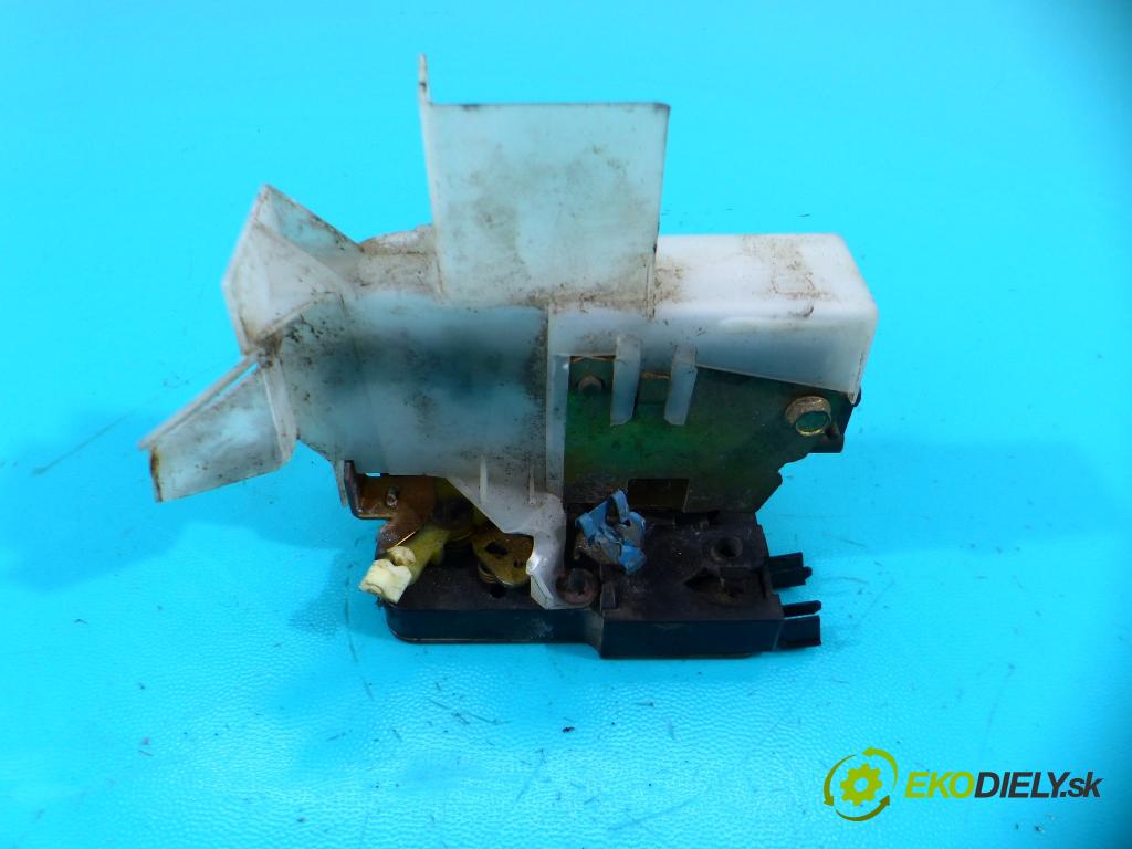 Renault Espace III 1997-2003 2.0 8v 114 hp manual 84 kW 1998 cm3 5- zámek přední pravý