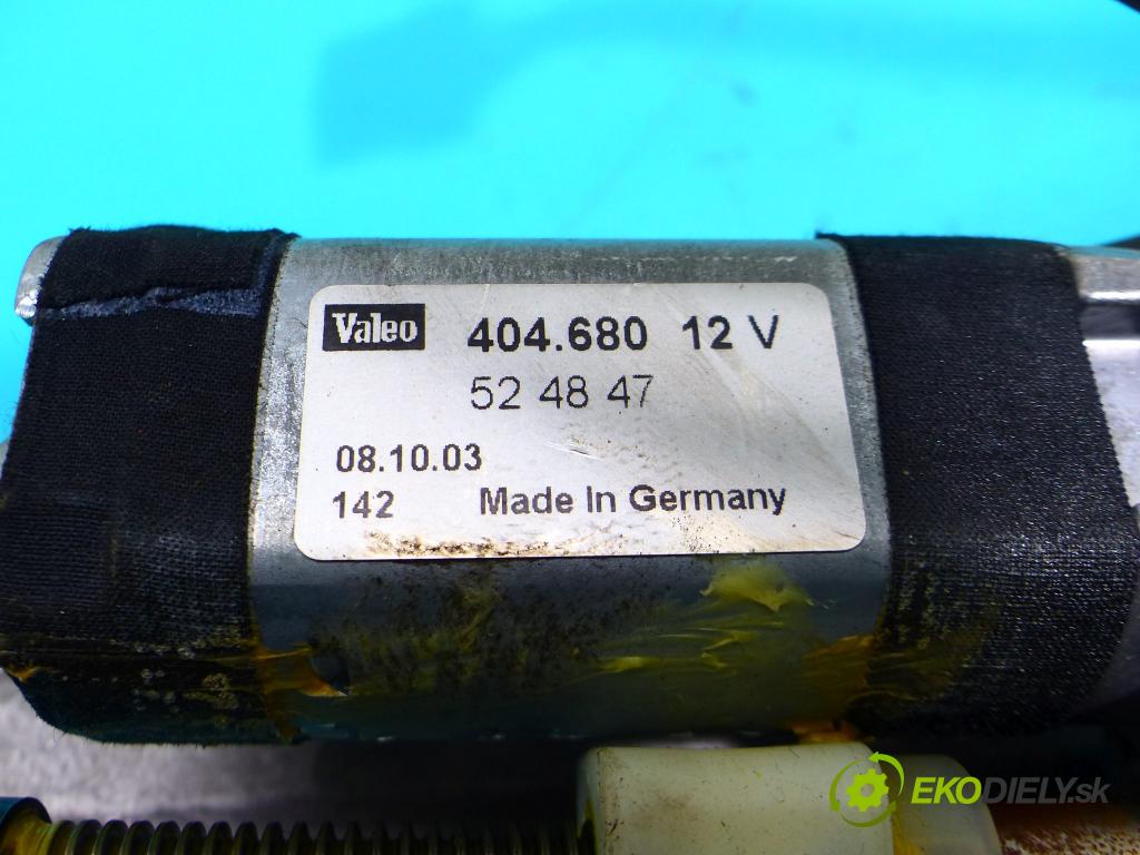 Audi A8 D3 2002-2009 4.0 TDI 275 HP automatic 202 kW 3936 cm3 4- Sloupec: volant 4E0419501H (Tyče riadenia (volantu))