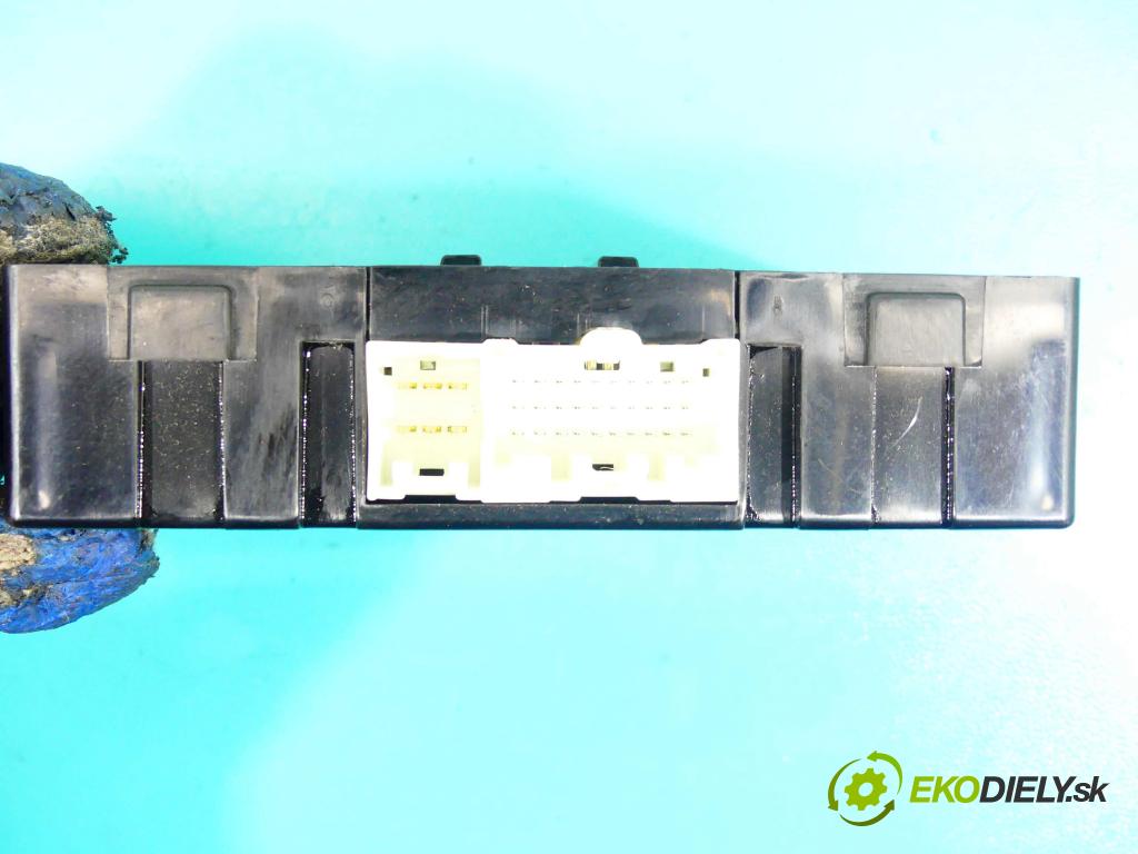 Mazda 5 2005-2010 2.0d 143 HP manual 105 kW 1998 cm3 5- modul riadiaca jednotka CE13 67560 (Ostatné)