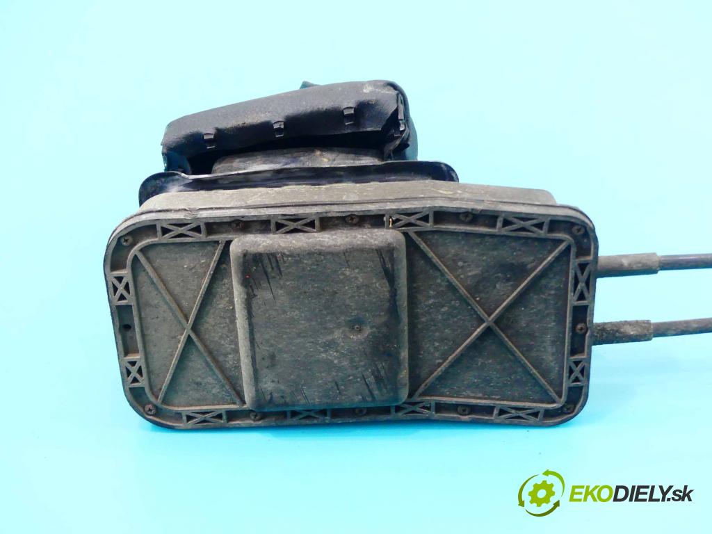 Peugeot 406 2.0 hdi 109 HP manual 80 kW 1997 cm3 4- Páka: Změny: stupeň,rýchlosť  (Rýchlostné páky / kulisy)