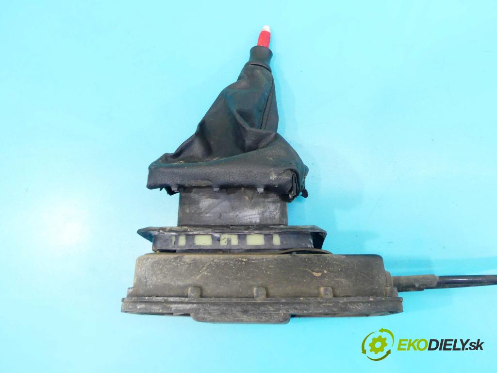 Peugeot 406 2.0 hdi 109 HP manual 80 kW 1997 cm3 4- Páka: Změny: stupeň,rýchlosť  (Rýchlostné páky / kulisy)