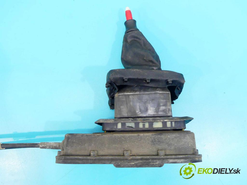 Peugeot 406 2.0 hdi 109 HP manual 80 kW 1997 cm3 4- Páka: Změny: stupeň,rýchlosť  (Rýchlostné páky / kulisy)