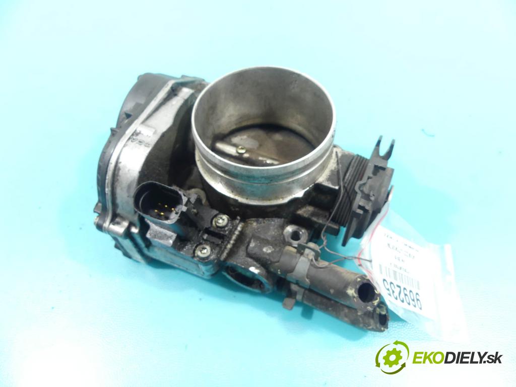 Vw Bora 2.3 20v 150 HP manual 110 kW 2324 cm3 5- klapka 021133066 (Škrtiace klapky)