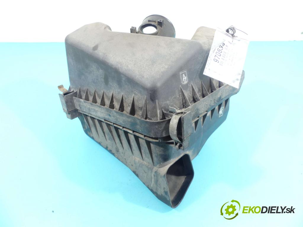 Toyota Corolla E15 2007-2014 2.0 D4D 126 hp manual 93 kW 1998 cm3 4- obal filtra vzduchu  (Kryty filtrů)