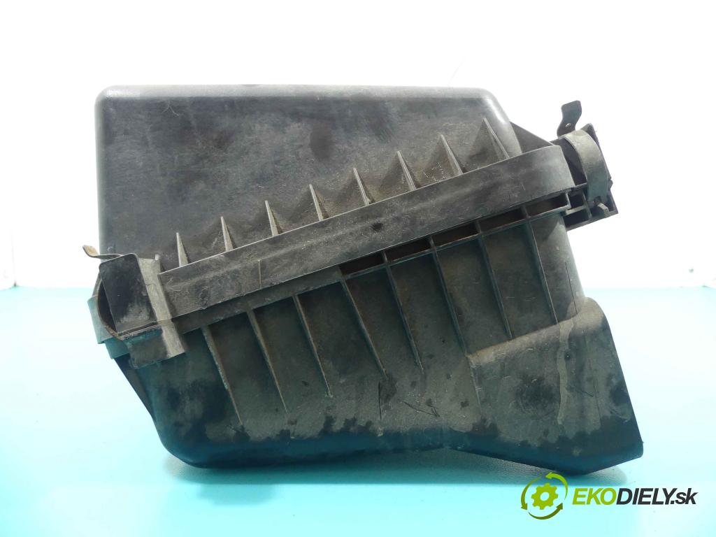 Toyota Corolla E15 2007-2014 2.0 D4D 126 hp manual 93 kW 1998 cm3 4- obal filtra vzduchu  (Kryty filtrů)