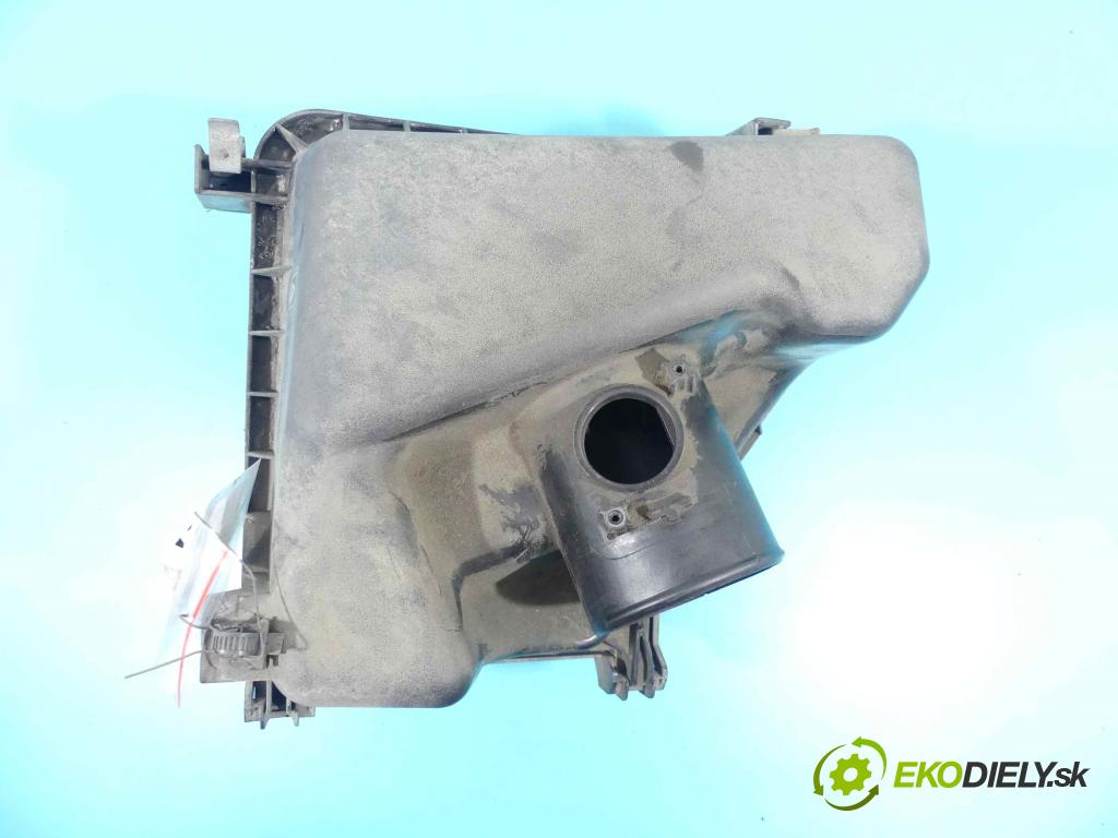 Toyota Corolla E15 2007-2014 2.0 D4D 126 hp manual 93 kW 1998 cm3 4- obal filtra vzduchu  (Kryty filtrů)