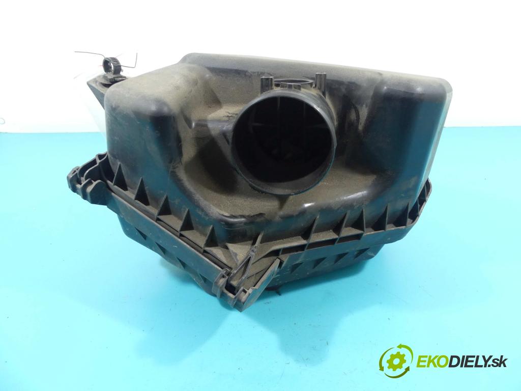 Toyota Corolla E15 2007-2014 2.0 D4D 126 hp manual 93 kW 1998 cm3 4- obal filtra vzduchu  (Kryty filtrů)