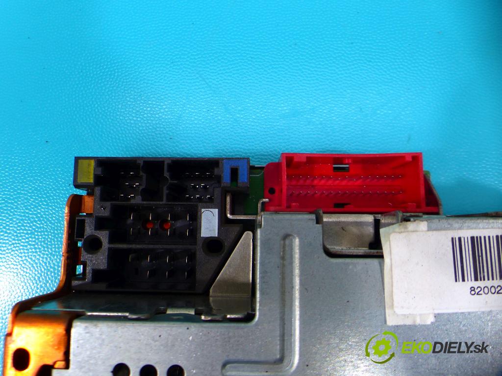 Renault Espace IV 2003-2014 2.0 dci 150 hp manual 110 kW 1995 cm3 5- Radio továrna: 8200205833