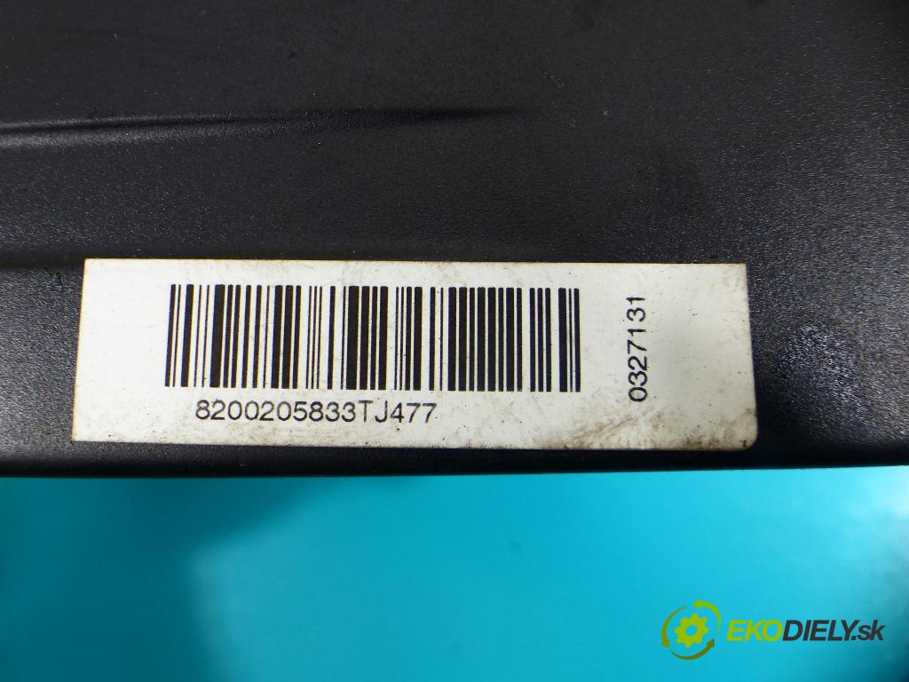 Renault Espace IV 2003-2014 2.0 dci 150 hp manual 110 kW 1995 cm3 5- Radio továrna: 8200205833