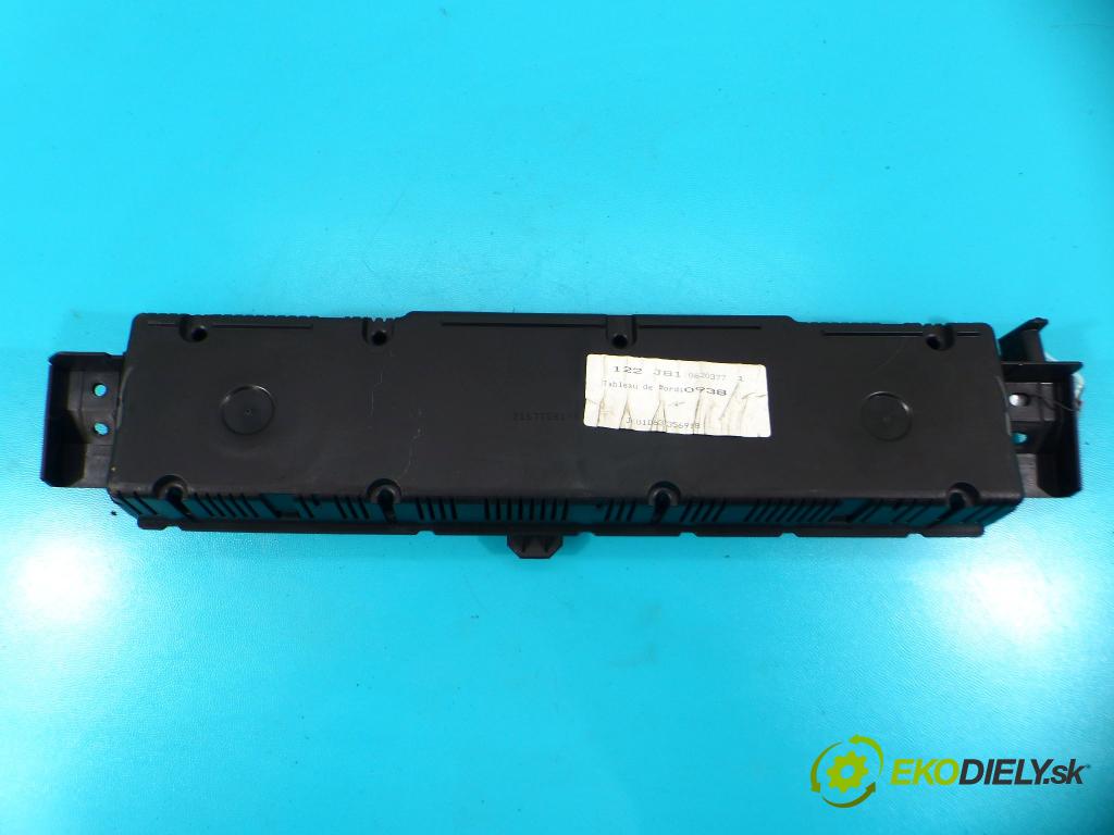 Renault Espace IV 2003-2014 2.0 dci 150 hp manual 110 kW 1995 cm3 5- Přístrojová deska 8200660938 (Přístrojové desky, displeje)