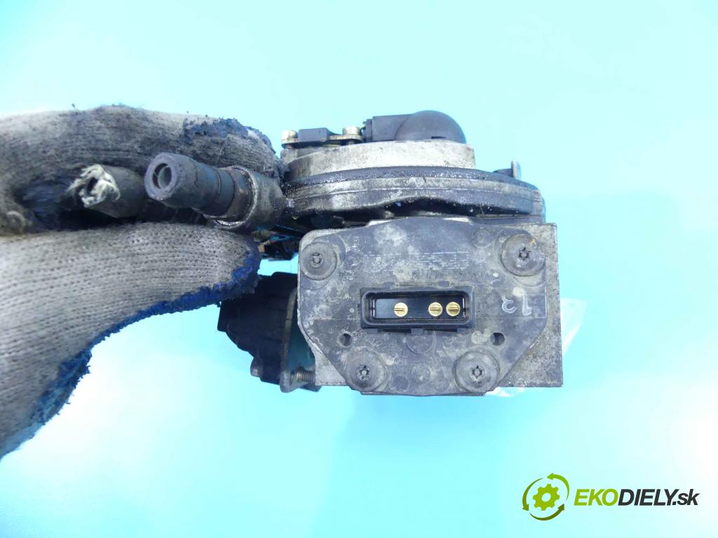 Renault Clio I 1990-1998 1.2 54 HP manual 40 kW 1171 cm3 5- vstrekovač 0438201169 (Karburátory)