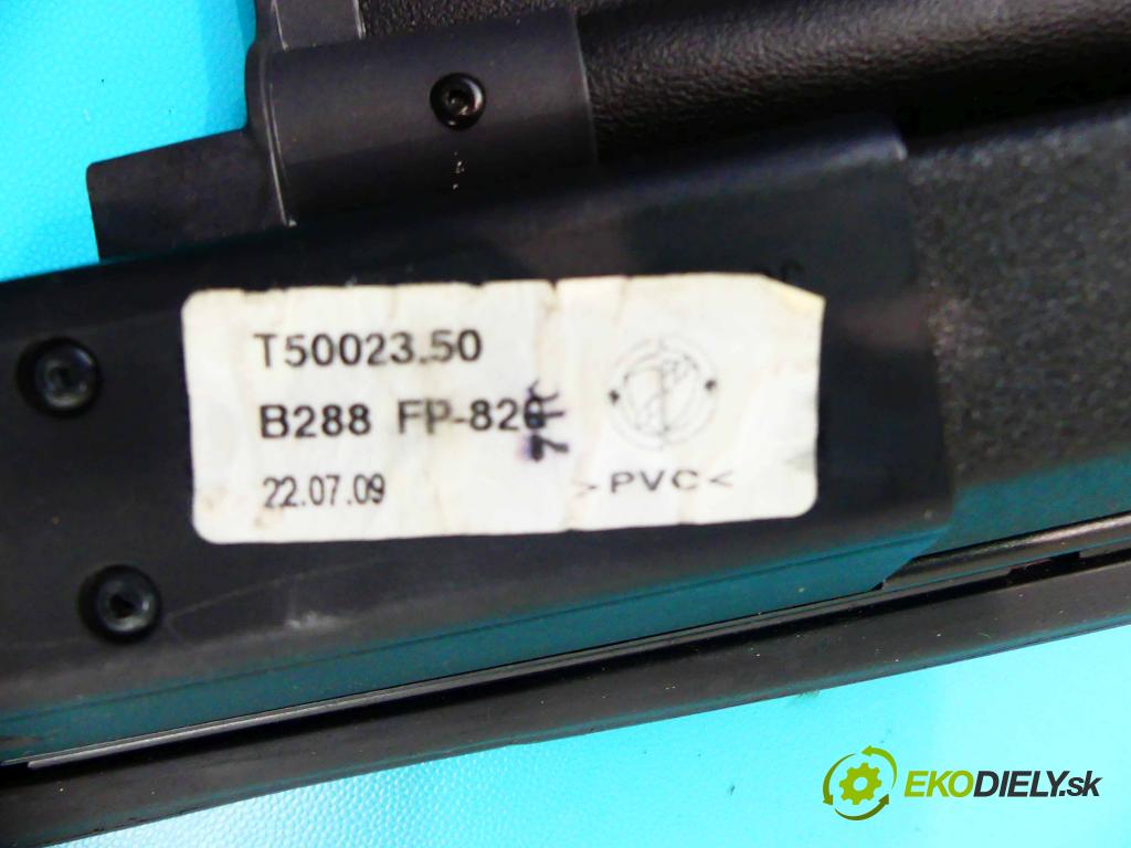 Alfa romeo 159 1.9 JTDM 8V 116 HP manual 85 kW 1910 cm3 5- roleta T5002350 (Rolety kufra)