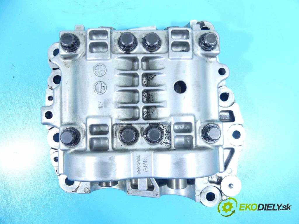 Toyota Avensis III T27 2009-2018 2.2 D-CAT 177 hp manual 130 kW 2231 cm3 5- čerpadlo olej: 2AD-FHV (Olejové pumpy)