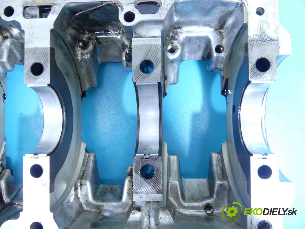 Toyota Avensis III T27 2009-2018 2.2 D-CAT 177 HP manual 130 kW 2231 cm3 5- Blok motora 2AD-FHV (Blok motora)