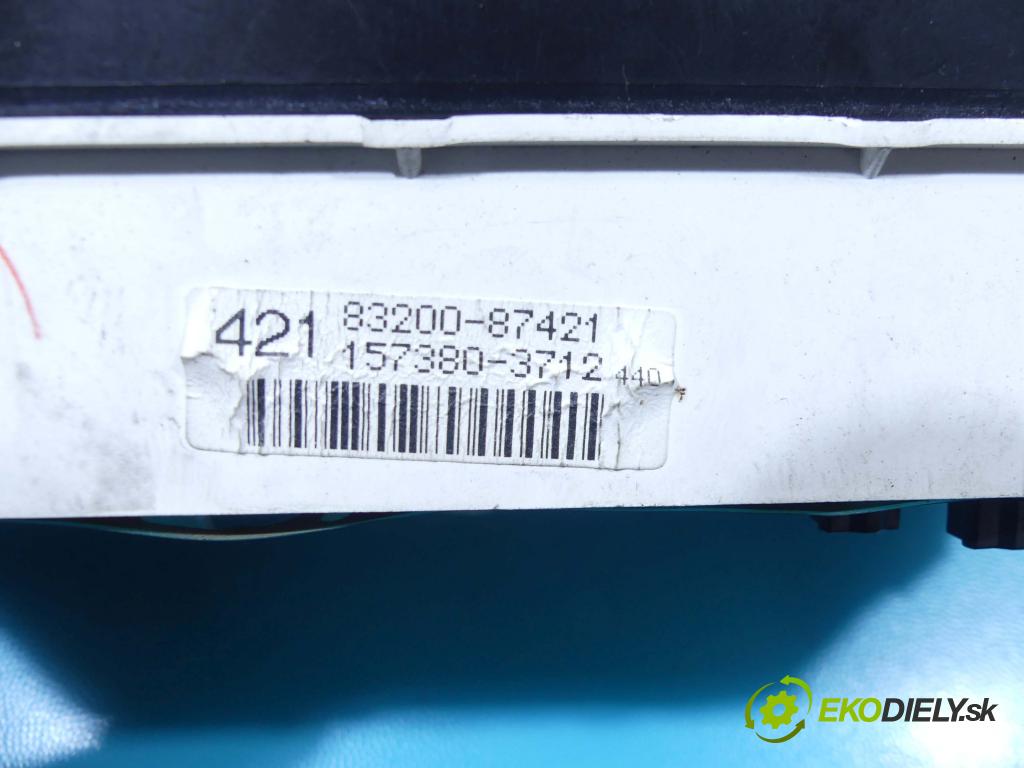 Daihatsu Terios 1997-2005 1.3 83 HP manual 61 kW 1296 cm3 5- prístrojovka/ budíky 83200-87421 (Prístrojové dosky, displeje)