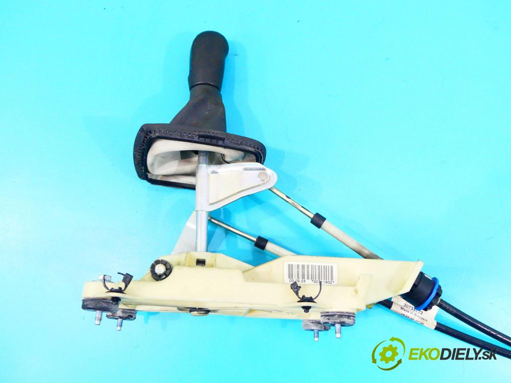 Volvo V50 1.6d 109 HP manual 80 kW 1560 cm3 5- Páka: Změny: stupeň,rýchlosť 30711902 (Rýchlostné páky / kulisy)