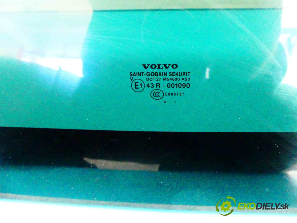 Volvo XC90 I 2002-2014 4.4 V8 automatic 232 kW 4414 cm3 5- Střešní okno:  (Okna karoserie)