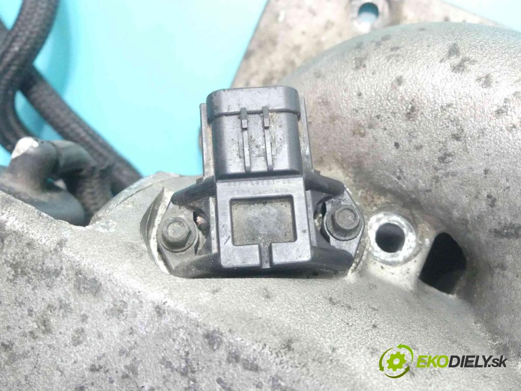 Volvo XC90 I 2002-2014 4.4 V8 automatic 232 kW 4414 cm3 5- zvod nasávací  (Sacie potrubia)