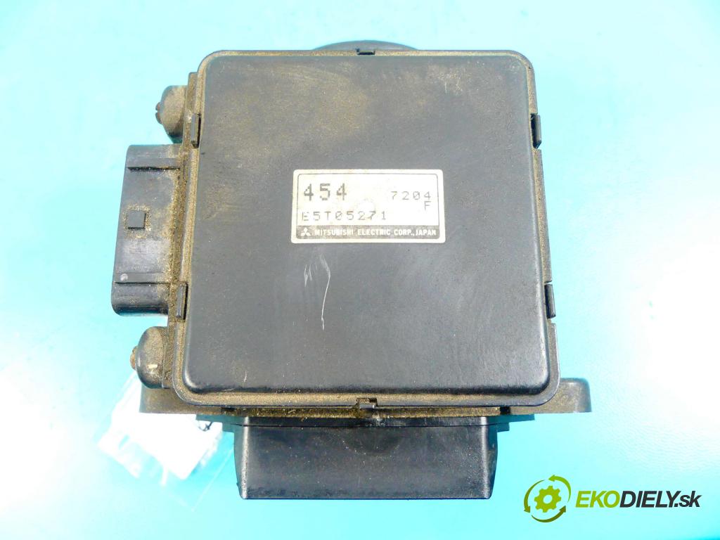 Mitsubishi Carisma 1.6 16v 90 HP manual 66 kW 1597 cm3 4- průtokoměr: E5T05271 (Váhy vzduchu)