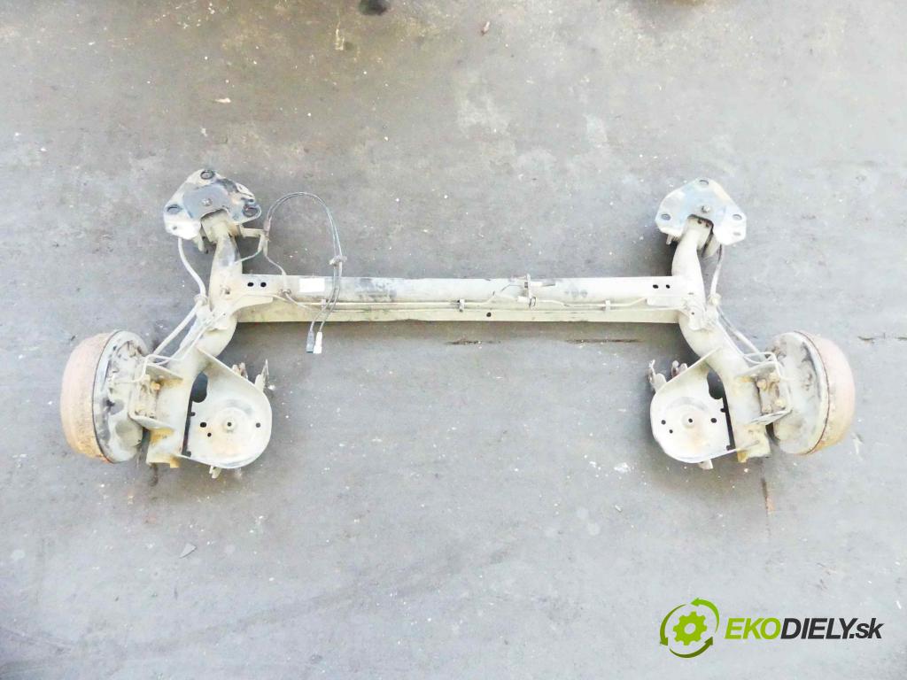 Dacia Dokker 2012- 1.5 dci 75 hp manual 55 kW 1461 cm3 5- zadní výztuha 555116536R