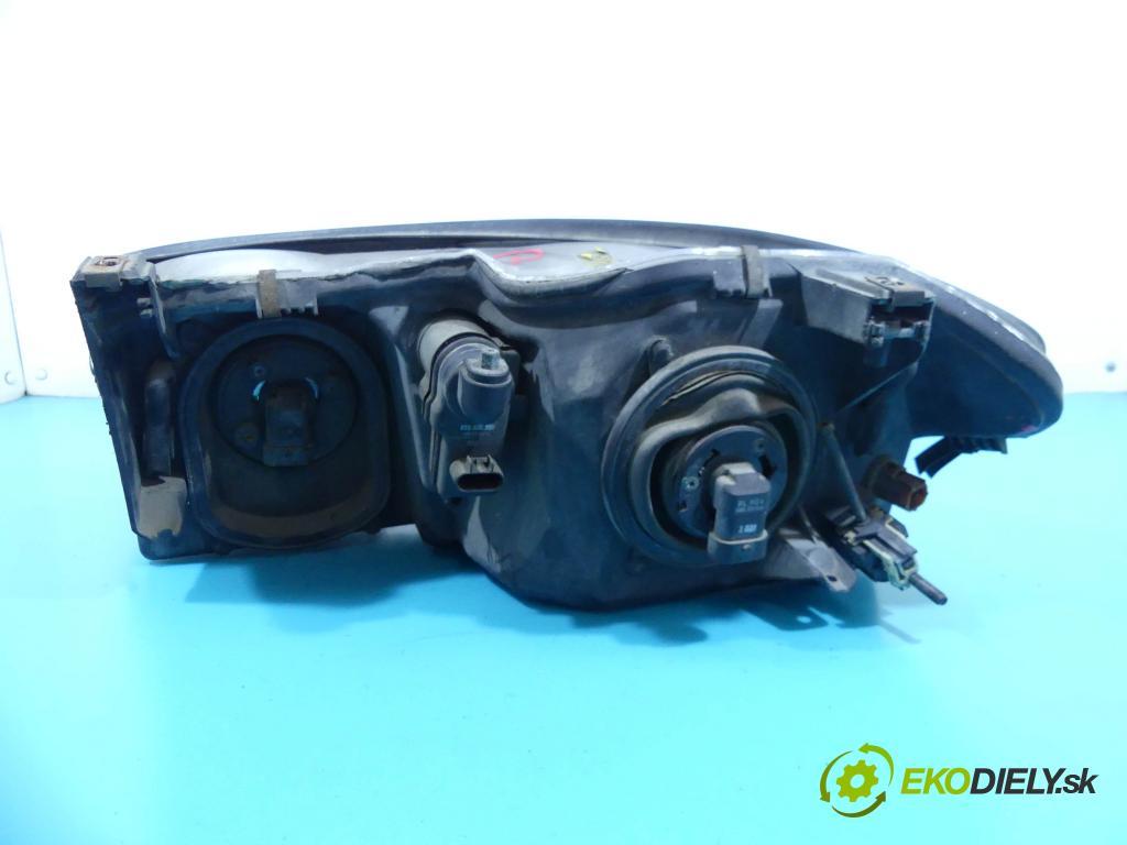 Chrysler 300m 3.5 V6 automatic 187 kW 3518 cm3 4- Reflektor: pravý 04780002 (Pravé)