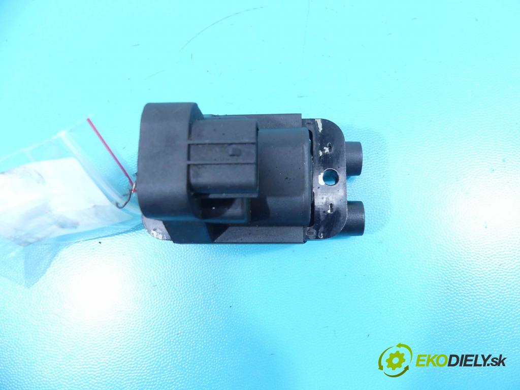 Mazda 323f 1.8 16v 114 HP manual 84 kW 1840 cm3 5- cievka zapaľovacia  (Zapaľovacie cievky, moduly)